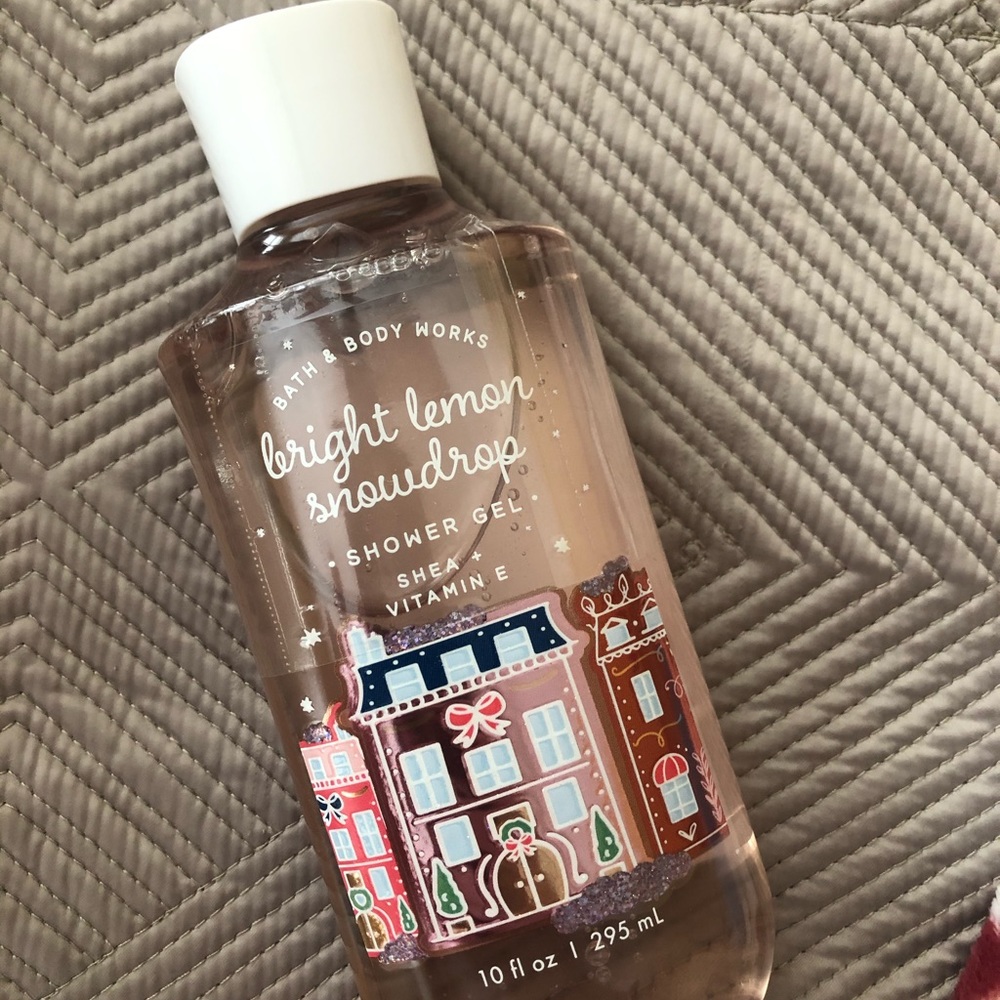 Bath & Body Works Holiday Shower Gel- never opened